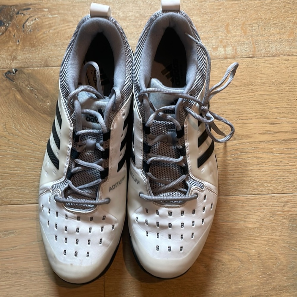 Adidas Tennis Shoes
